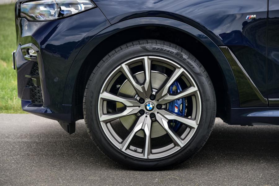Колеса BMW X7 M50i (G07) 2019 года  (WW) (фото 34 из 36)